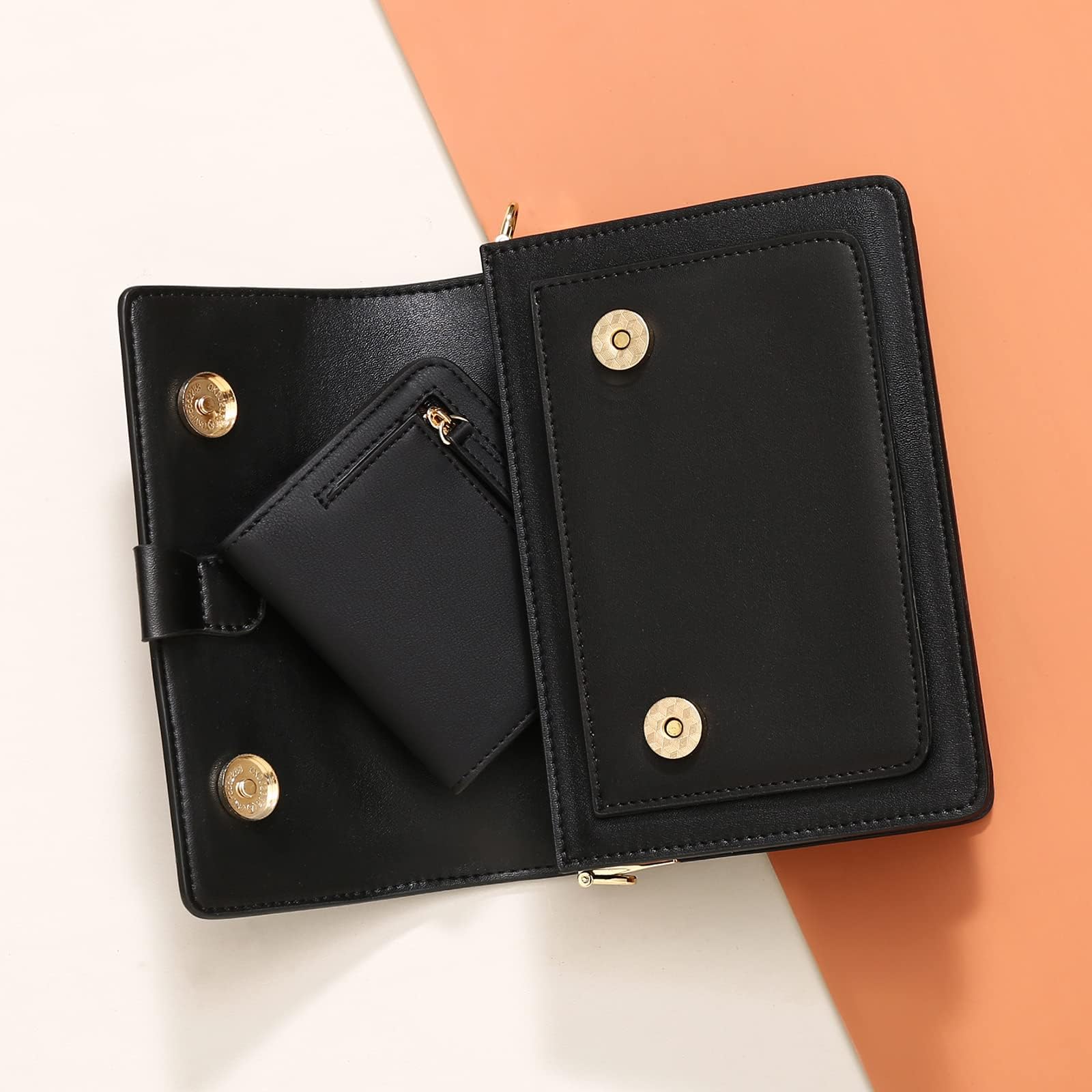 GAEKEAO RFID Blocking Leather Compact BiFold Wallet