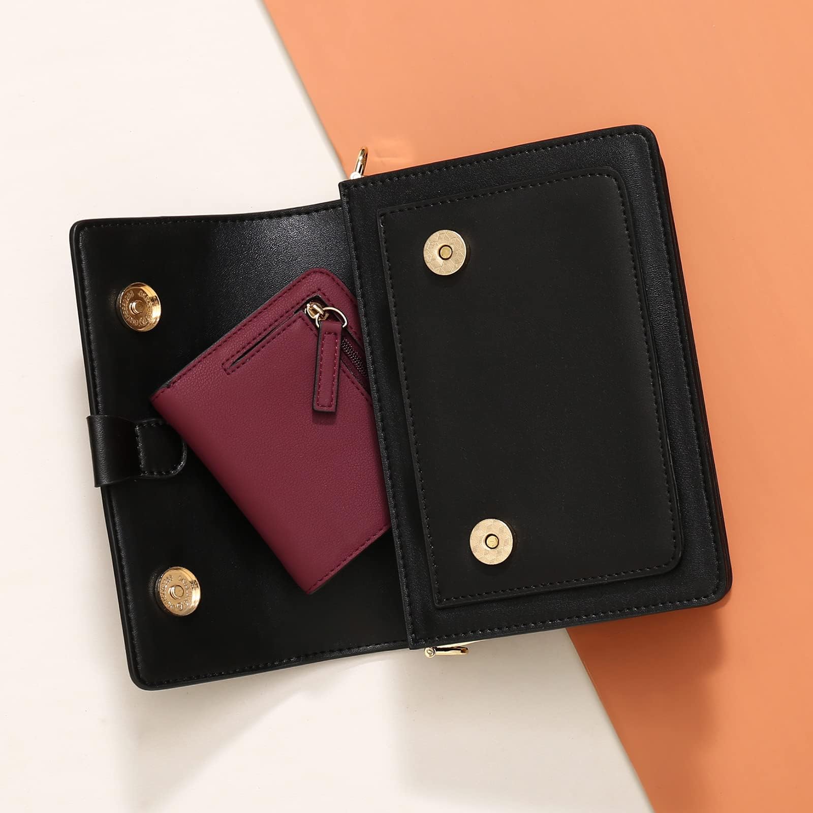 GAEKEAO RFID Blocking Leather Compact BiFold Wallet