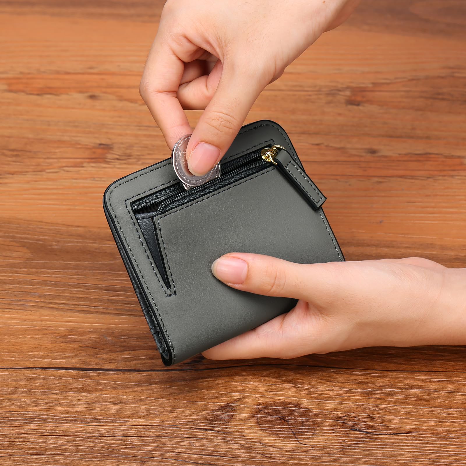 GAEKEAO RFID Blocking Leather Compact BiFold Wallet